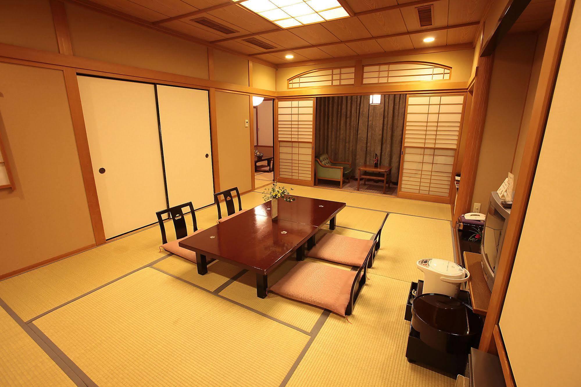 Ryokan Ayu No Sato Hitoyoshi Bagian luar foto